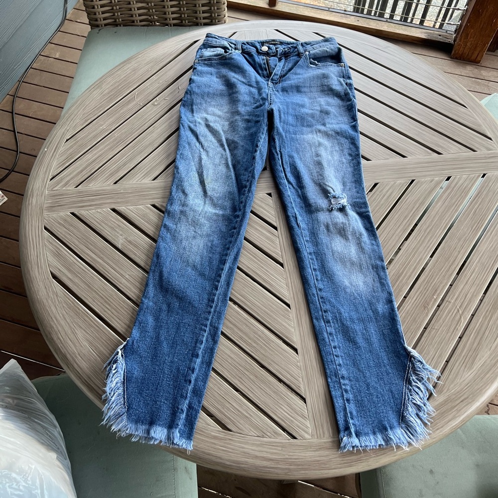 Versona Distressed Straight Leg Jeans - Blue